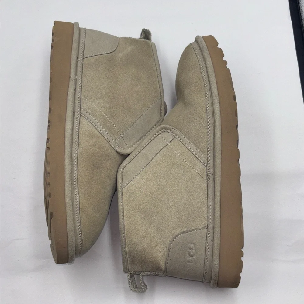 UGG Neumel Flex Chukka Boot Slip on Sheepskin Chestnut Brown Men's Sz 10